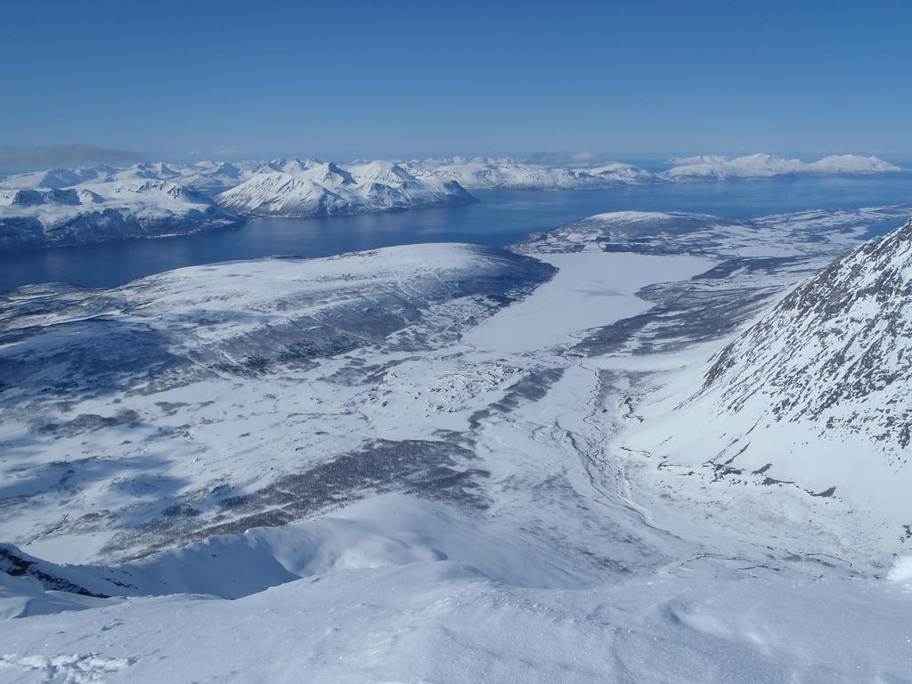 Gamtunet Lyngen Svensby Buitenkant foto