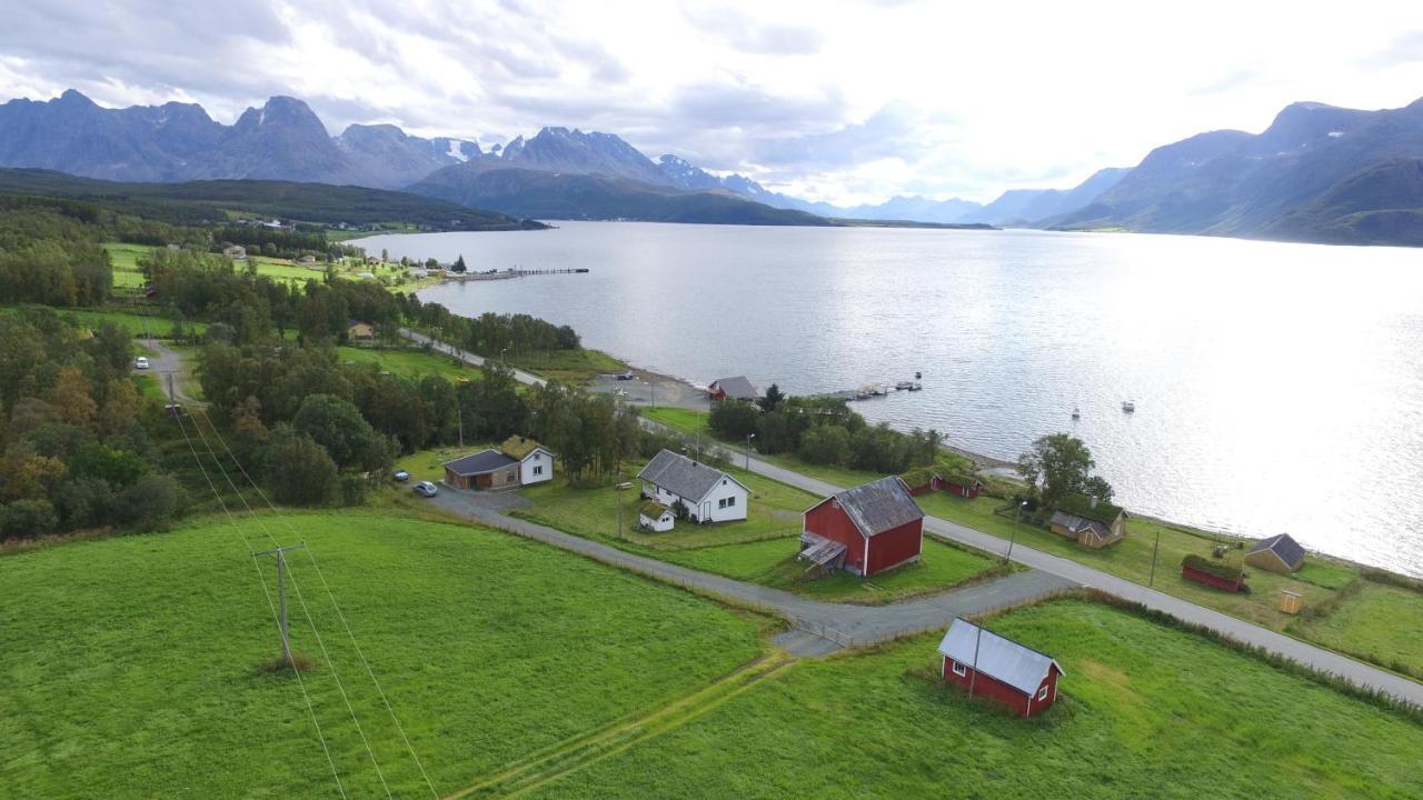 Gamtunet Lyngen Svensby Buitenkant foto