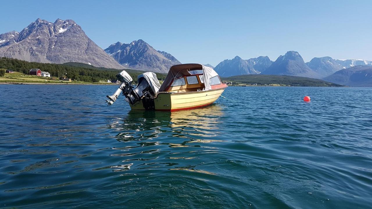 Gamtunet Lyngen Svensby Buitenkant foto